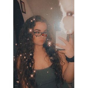 Meet your Posher, Katelyn